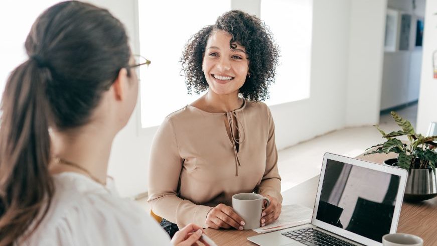 Semana laboral 4 días empleados felices